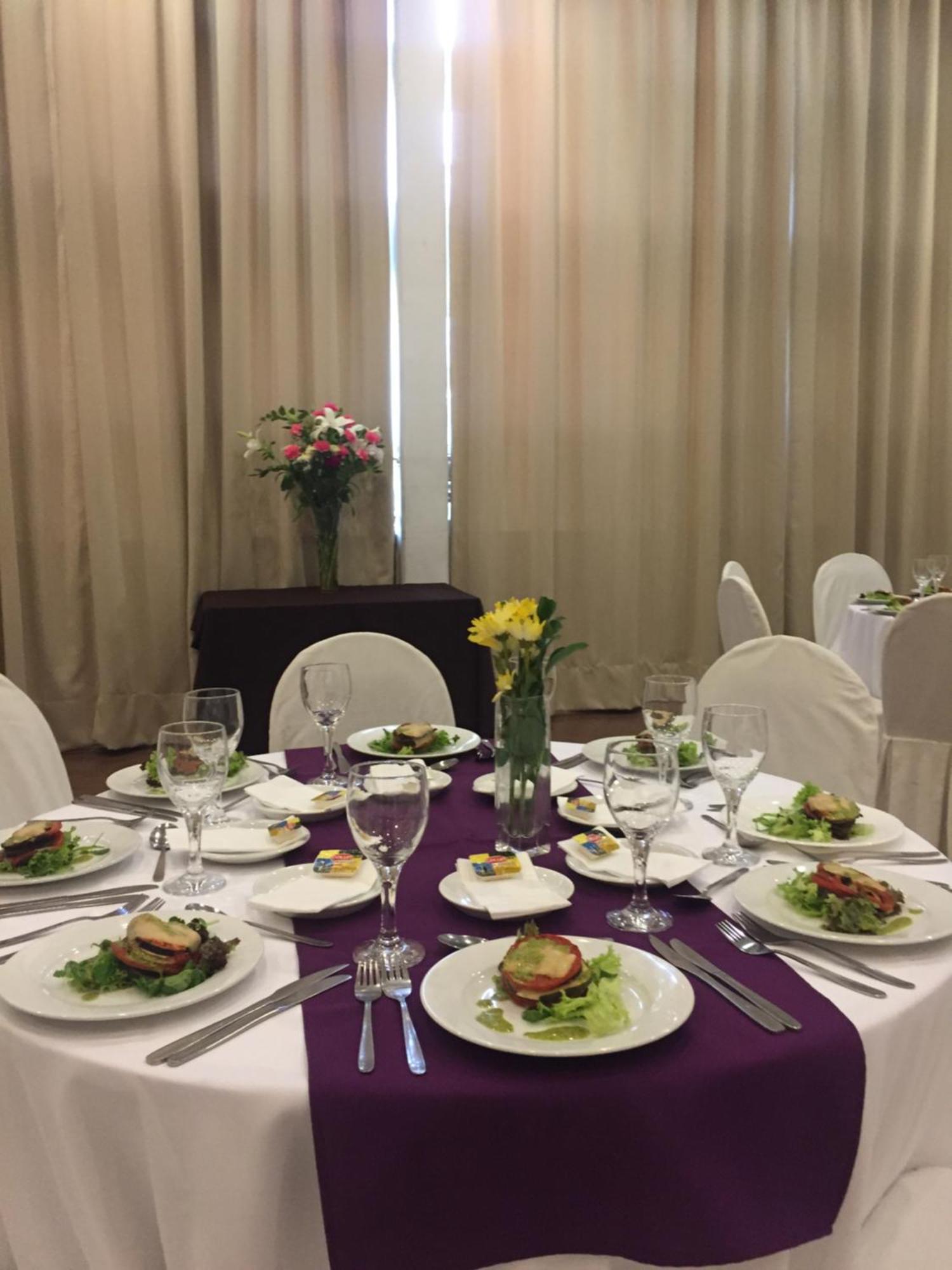 Hotel Nippon Y Centro De Eventos Santiago Exterior photo